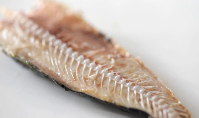 POURQUOI MANGER LES ARETES ET L’HUILE DE LA SARDINE EN BOITE ? (PARTIE 2/3)